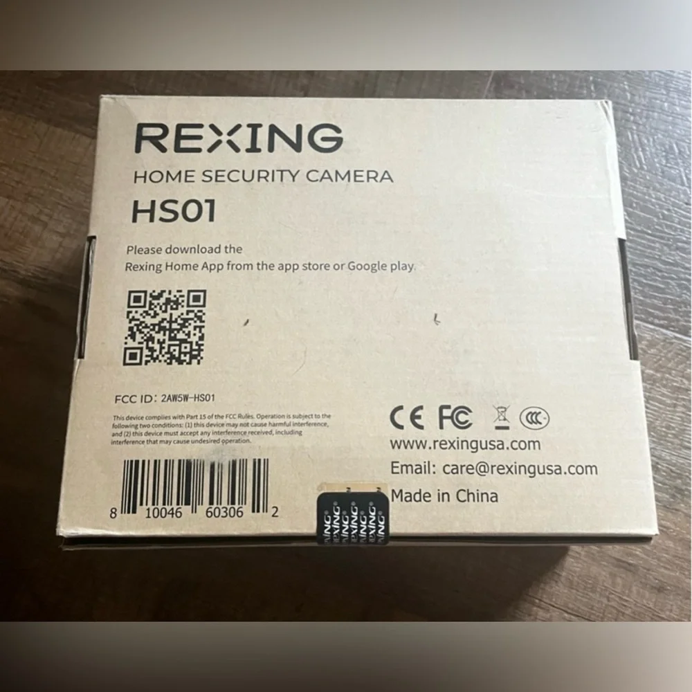 Rexing HS01 Smart Home security camera with solar panel. New with tags.